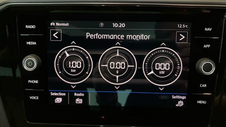Volkswagen Passat 2.0 TDI R-Line 4dr [Panoramic Roof] Diesel Saloon